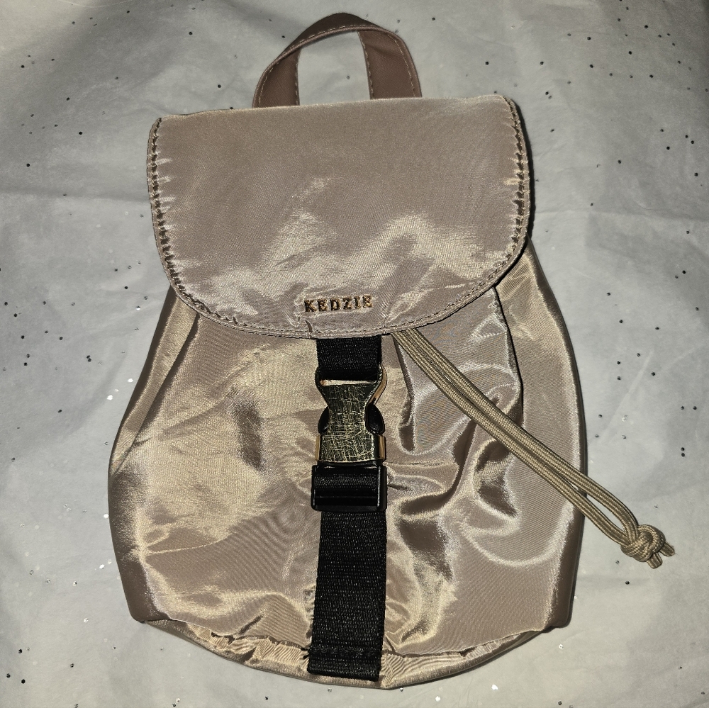 P21 Kedzie Beige Nylon Backpack (C)